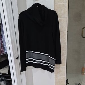 VENUS Black Turtleneck Sweater with Gray Stripes